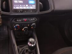 CHEVROLET ONIX 1.4 LTZ 2015/2015 TIAGO AUTOMÓVEIS VENÂNCIO AIRES / Carros no Vale