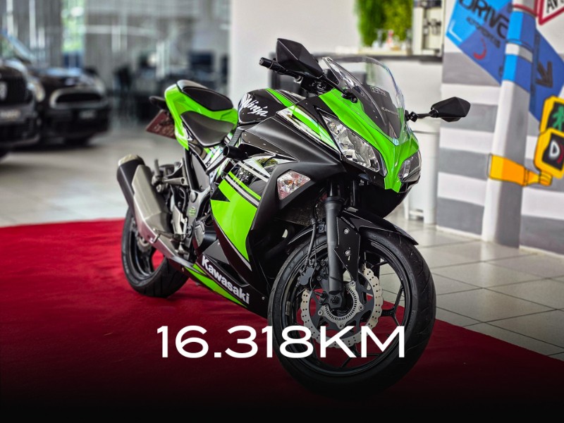 KAWASAKI NINJA 300 ABS 2017/2017 DUARTE VEÍCULOS PORTO ALEGRE / Carros no Vale