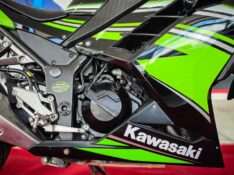 KAWASAKI NINJA 300 ABS 2017/2017 DUARTE VEÍCULOS PORTO ALEGRE / Carros no Vale