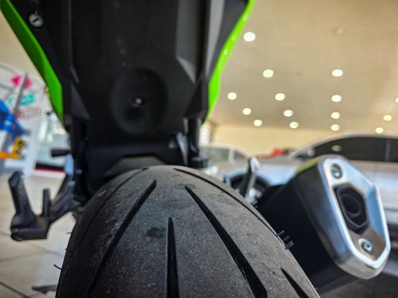 KAWASAKI NINJA 300 ABS 2017/2017 DUARTE VEÍCULOS PORTO ALEGRE / Carros no Vale