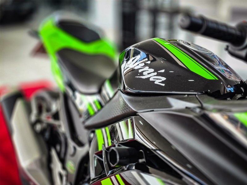 KAWASAKI NINJA 300 ABS 2017/2017 DUARTE VEÍCULOS PORTO ALEGRE / Carros no Vale