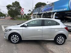 CHEVROLET ONIX HATCH LT 1.4 8V FLEXPOWER 5P MEC. 2018/2018 LS MULTIMARCAS VENÂNCIO AIRES / Carros no Vale