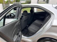 CHEVROLET ONIX HATCH LT 1.4 8V FLEXPOWER 5P MEC. 2018/2018 LS MULTIMARCAS VENÂNCIO AIRES / Carros no Vale