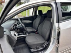 CHEVROLET ONIX HATCH LT 1.4 8V FLEXPOWER 5P MEC. 2018/2018 LS MULTIMARCAS VENÂNCIO AIRES / Carros no Vale