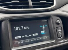 CHEVROLET ONIX HATCH LT 1.4 8V FLEXPOWER 5P MEC. 2018/2018 LS MULTIMARCAS VENÂNCIO AIRES / Carros no Vale