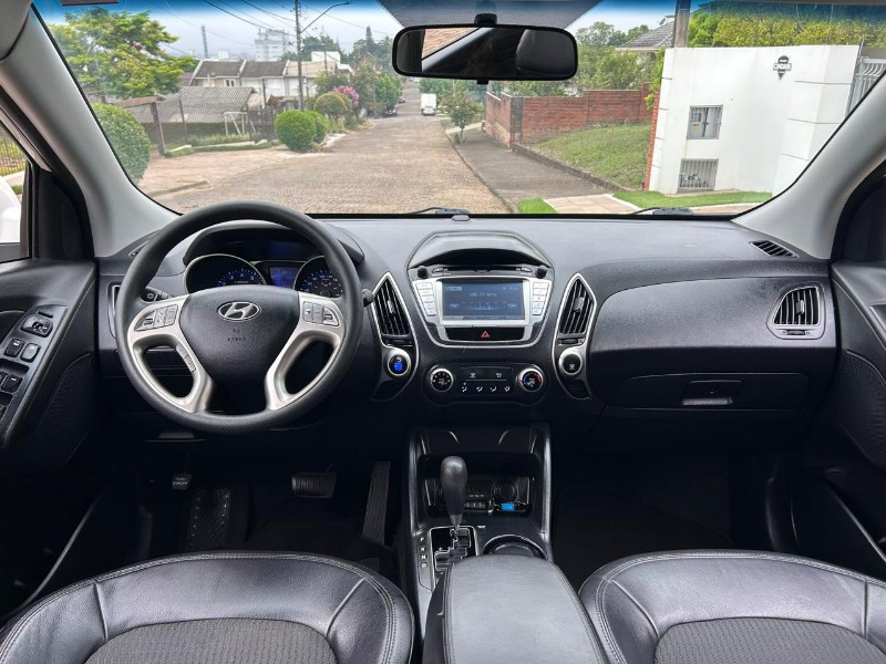 HYUNDAI IX35 GLS 2.0 16V 2WD FLEX AUT. 2015/2015 LS MULTIMARCAS VENÂNCIO AIRES / Carros no Vale