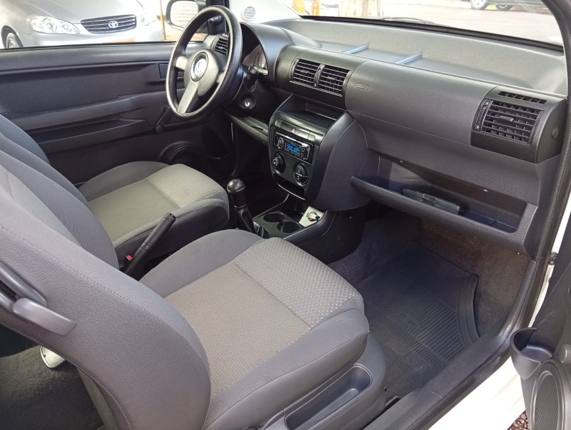 VOLKSWAGEN FOX 1.0 8V 2007/2008 ALTERNATIVA VEÍCULOS LAJEADO / Carros no Vale