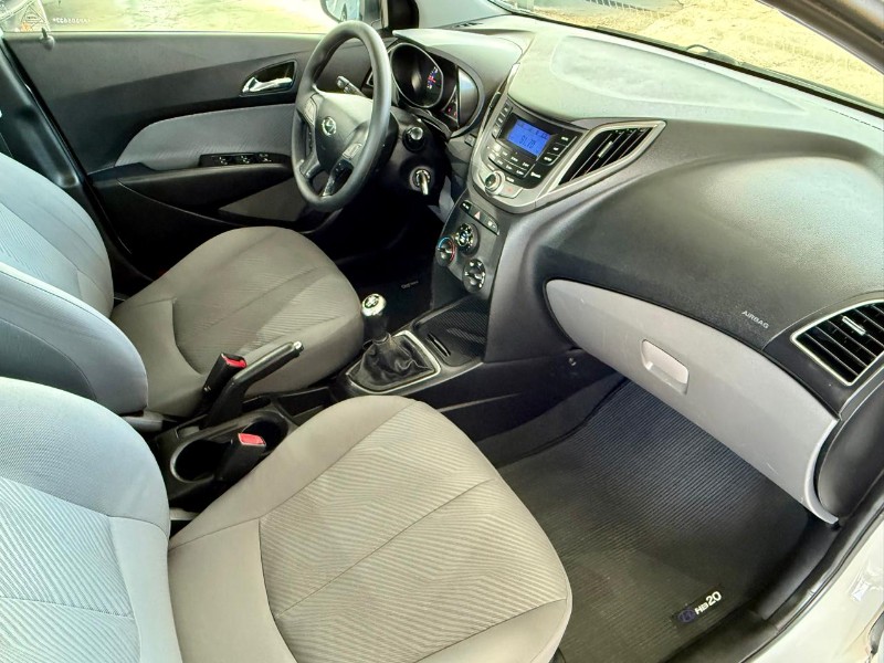 HYUNDAI HB20S 1.6 COMFORT PLUS 16V 2015 /2015 AR MULTIMARCAS VENÂNCIO AIRES / Carros no Vale