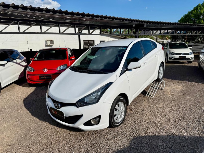 HYUNDAI HB20S 1.6 COMFORT PLUS 16V 2015 /2015 AR MULTIMARCAS VENÂNCIO AIRES / Carros no Vale