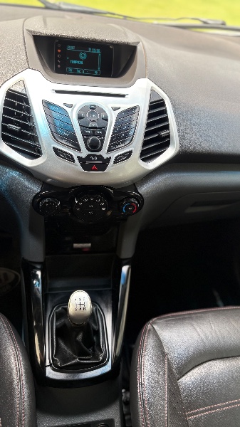 FORD ECOSPORT FREESTYLE 1.6 16V FLEX 5P 2013/2014 NEURI VEÍCULOS LAJEADO / Carros no Vale