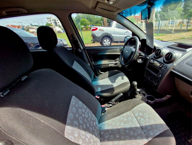 FORD FIESTA 1.0 8V 2011/2012 CRUZEIRO MULTIMARCAS CRUZEIRO DO SUL / Carros no Vale