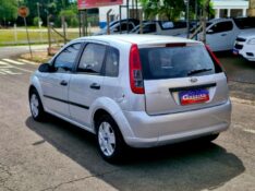 FORD FIESTA 1.0 8V 2011/2012 CRUZEIRO MULTIMARCAS CRUZEIRO DO SUL / Carros no Vale