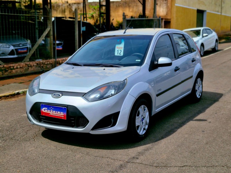 FORD FIESTA 1.0 8V 2011/2012 CRUZEIRO MULTIMARCAS CRUZEIRO DO SUL / Carros no Vale