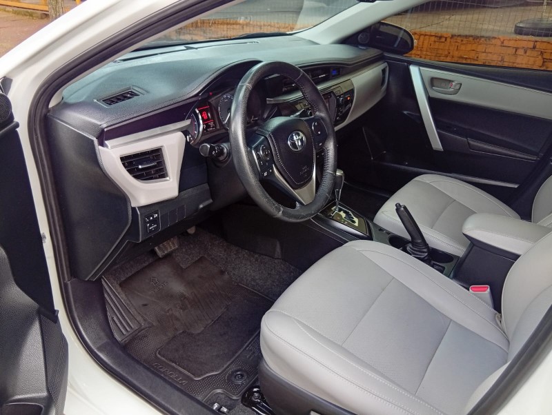 TOYOTA COROLLA 2.0 XEI 16V FLEX 4P AUTOMÁTICO 2016/2017 ALTERNATIVA VEÍCULOS LAJEADO / Carros no Vale TOYOTA COROLLA 2.0 XEI 16V FLEX 4P AUTOMÁTICO 2016/2017 ALTERNATIVA VEÍCULOS LAJEADO / Carros no Vale