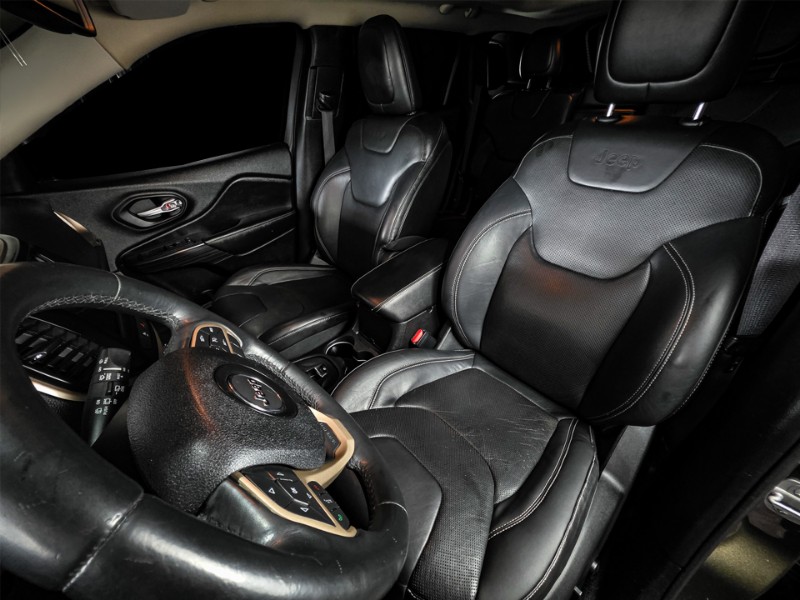 JEEP CHEROKEE 3.2 LIMITED 4X4 V6 24V GASOLINA 4P AUTOMÁTICO 2014/2014 DUARTE VEÍCULOS PORTO ALEGRE / Carros no Vale