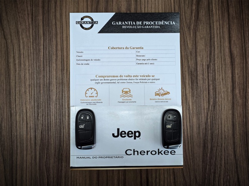 JEEP CHEROKEE 3.2 LIMITED 4X4 V6 24V GASOLINA 4P AUTOMÁTICO 2014/2014 DUARTE VEÍCULOS PORTO ALEGRE / Carros no Vale
