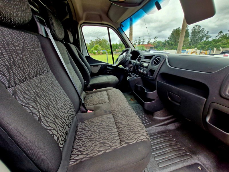 RENAULT MASTER 2.3 DCI FURGÃO 16V 2021/2021 CRUZEIRO MULTIMARCAS CRUZEIRO DO SUL / Carros no Vale