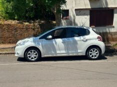 PEUGEOT 208 1.6 ACTIVE PACK 16V FLEX 4P AUTOMÁTICO 2014/2015 SÉTIMA VEÍCULOS GUAPORÉ / Carros no Vale