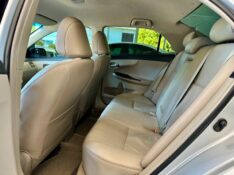 TOYOTA COROLLA ALTIS 2.0 2011/2012 SÉTIMA VEÍCULOS GUAPORÉ / Carros no Vale