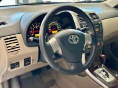 TOYOTA COROLLA ALTIS 2.0 2011/2012 SÉTIMA VEÍCULOS GUAPORÉ / Carros no Vale