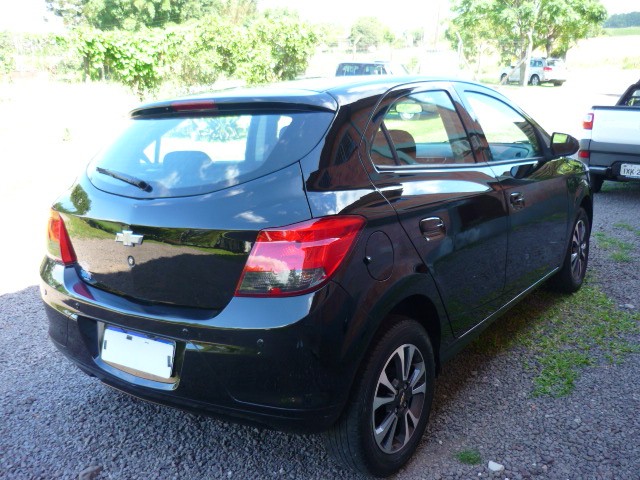 CHEVROLET ONIX HATCH LTZ 1.4 8V FLEXPOWER 5P MEC. 2014/2014 PREMIUM AUTOMÓVEIS ARROIO DO MEIO / Carros no Vale