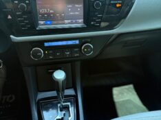TOYOTA COROLLA 2.0 XEI 16V FLEX 4P AUTOMÁTICO 2014/2015 NEURI VEÍCULOS LAJEADO / Carros no Vale