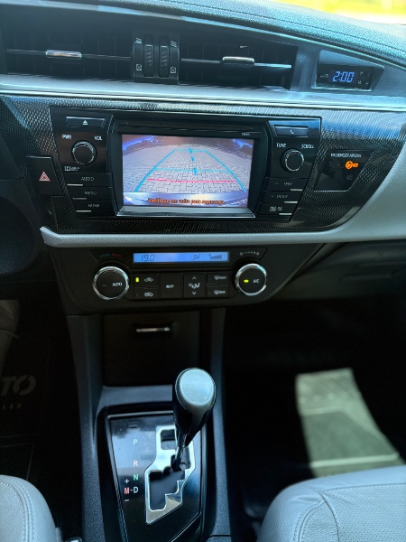 TOYOTA COROLLA 2.0 XEI 16V FLEX 4P AUTOMÁTICO 2014/2015 NEURI VEÍCULOS LAJEADO / Carros no Vale