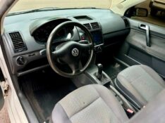 VOLKSWAGEN POLO 1.6 2003/2003 SÉTIMA VEÍCULOS GUAPORÉ / Carros no Vale