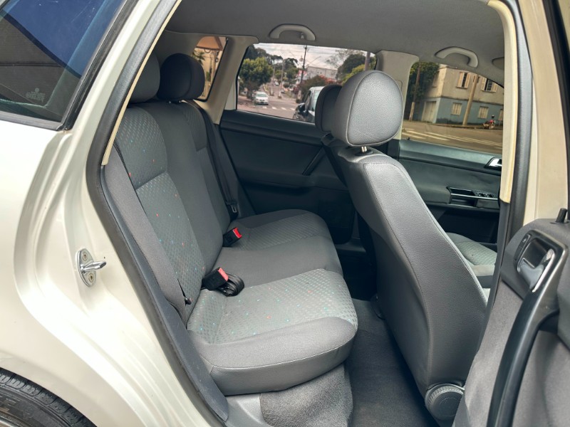 VOLKSWAGEN POLO 1.6 2003/2003 SÉTIMA VEÍCULOS GUAPORÉ / Carros no Vale