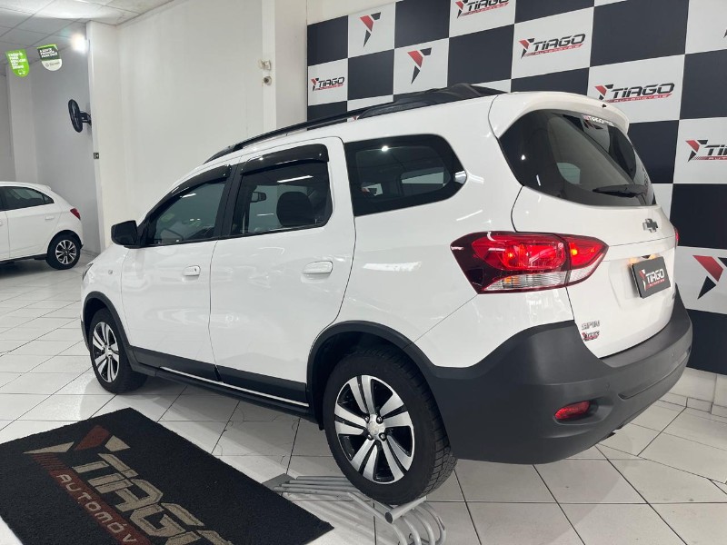 CHEVROLET SPIN 1.8 ACTIV 8V FLEX 4P AUTOMÁTICO 2023/2023 TIAGO AUTOMÓVEIS VENÂNCIO AIRES / Carros no Vale