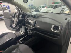 CHEVROLET SPIN 1.8 ACTIV 8V FLEX 4P AUTOMÁTICO 2023/2023 TIAGO AUTOMÓVEIS VENÂNCIO AIRES / Carros no Vale