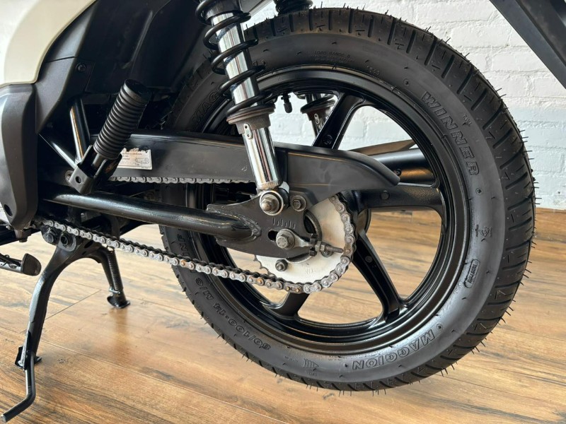 HONDA MOTOS BIZ 125 EX /2014 RT 811 VEÍCULOS ARROIO DO MEIO / Carros no Vale