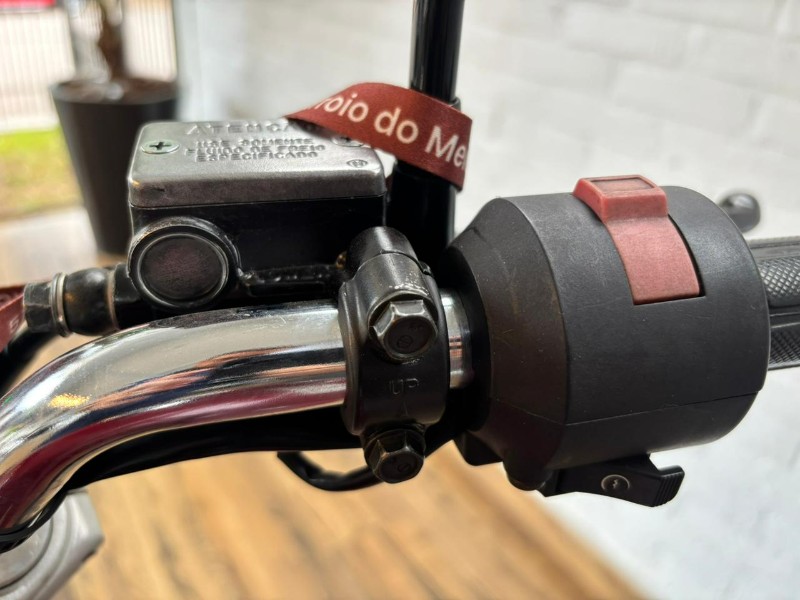 HONDA MOTOS CB 250 TWISTER /2006 RT 811 VEÍCULOS ARROIO DO MEIO / Carros no Vale