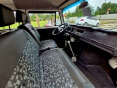 VOLKSWAGEN KOMBI 1.4 9LUGARES IMPÉCAVEL 2011/2012 CRUZEIRO MULTIMARCAS CRUZEIRO DO SUL / Carros no Vale