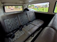 VOLKSWAGEN KOMBI 1.4 9LUGARES IMPÉCAVEL 2011/2012 CRUZEIRO MULTIMARCAS CRUZEIRO DO SUL / Carros no Vale