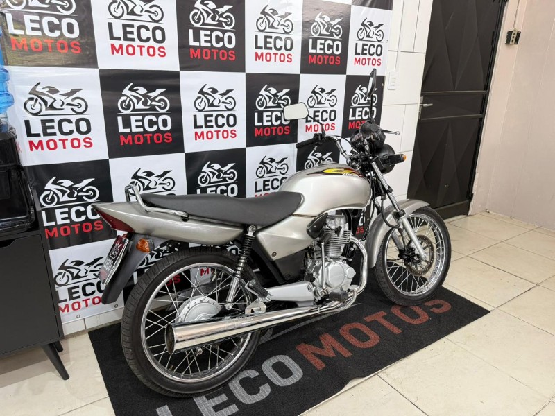 HONDA MOTOS CG 125 TITAN ES 2001/2001 LECO MOTOS VENÂNCIO AIRES / Carros no Vale