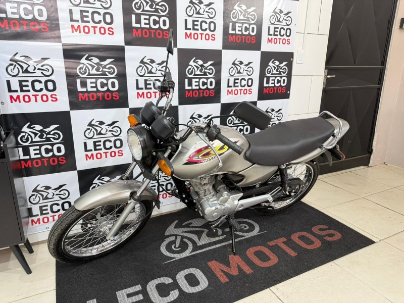 HONDA MOTOS CG 125 TITAN ES 2001/2001 LECO MOTOS VENÂNCIO AIRES / Carros no Vale