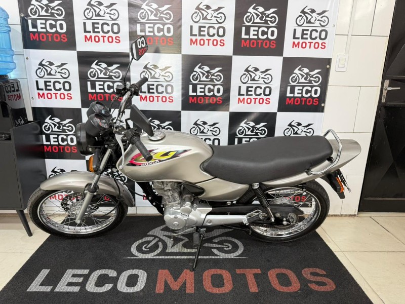 HONDA MOTOS CG 125 TITAN ES 2001/2001 LECO MOTOS VENÂNCIO AIRES / Carros no Vale