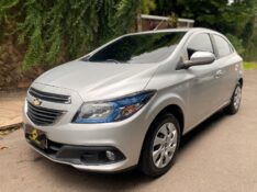 CHEVROLET ONIX LT 1.4 2015/2015 ESTAÇÃO DO CARRO ESTRELA / Carros no Vale