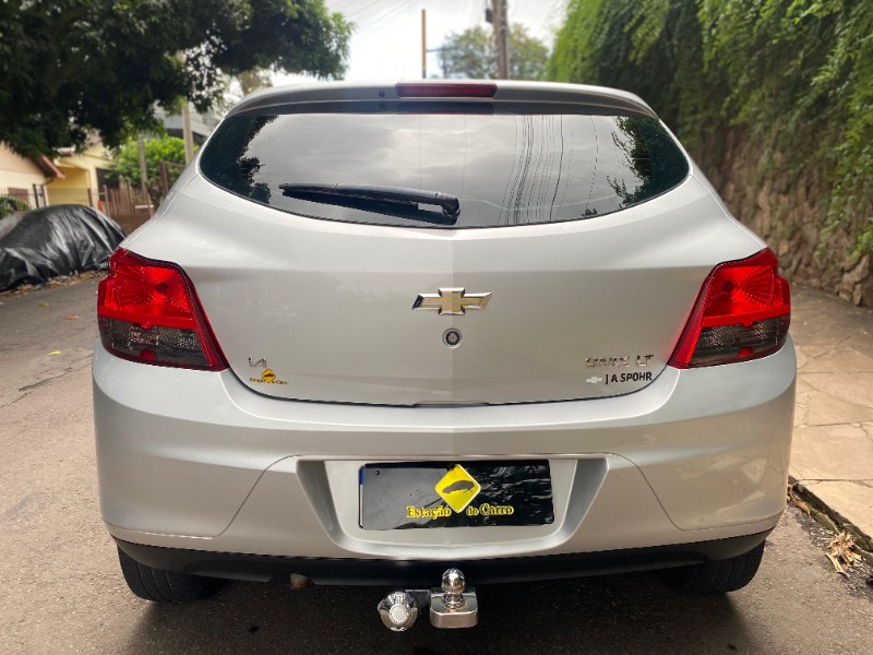 CHEVROLET ONIX LT 1.4 2015/2015 ESTAÇÃO DO CARRO ESTRELA / Carros no Vale