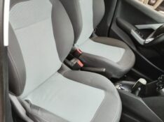 PEUGEOT 208 1.6 ACTIVE PACK 16V FLEX 4P AUTOMÁTICO /2015 CHIMA VEÍCULOS VENÂNCIO AIRES / Carros no Vale