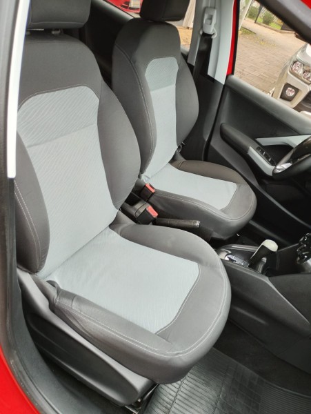 PEUGEOT 208 1.6 ACTIVE PACK 16V FLEX 4P AUTOMÁTICO /2015 CHIMA VEÍCULOS VENÂNCIO AIRES / Carros no Vale