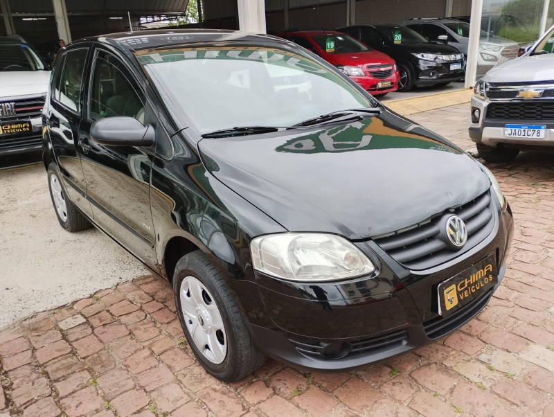 VOLKSWAGEN FOX 1.6 MI PLUS 8V FLEX 4P MANUAL /2008 CHIMA VEÍCULOS VENÂNCIO AIRES / Carros no Vale