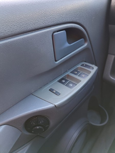 VOLKSWAGEN FOX 1.6 MI PLUS 8V FLEX 4P MANUAL /2008 CHIMA VEÍCULOS VENÂNCIO AIRES / Carros no Vale