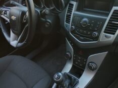 CHEVROLET CRUZE LT 1.8 16V FLEXPOWER 4P MEC. /2014 CHIMA VEÍCULOS VENÂNCIO AIRES / Carros no Vale