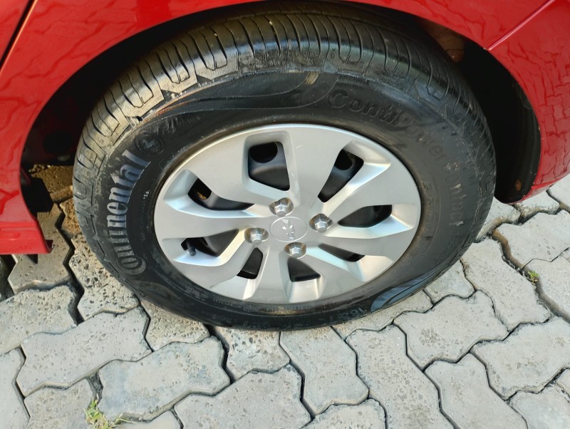 CHEVROLET ONIX HATCH JOY /2019 CHIMA VEÍCULOS VENÂNCIO AIRES / Carros no Vale