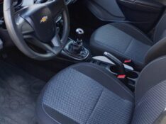 CHEVROLET ONIX HATCH JOY /2019 CHIMA VEÍCULOS VENÂNCIO AIRES / Carros no Vale