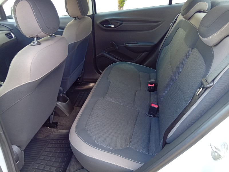 CHEVROLET PRISMA 1.4 LT 2014/2015 ALTERNATIVA VEÍCULOS LAJEADO / Carros no Vale