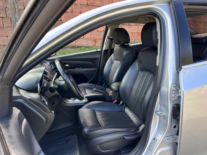 CHEVROLET CRUZE LT 1.8 16V FLEXPOWER 4P AUT. 2013/2013 LS MULTIMARCAS VENÂNCIO AIRES / Carros no Vale