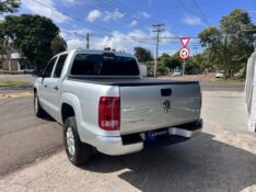 VOLKSWAGEN AMAROK CD2.0 16V/S CD2.0 16V TDI 4X4 DIE 2013/2013 LS MULTIMARCAS VENÂNCIO AIRES / Carros no Vale